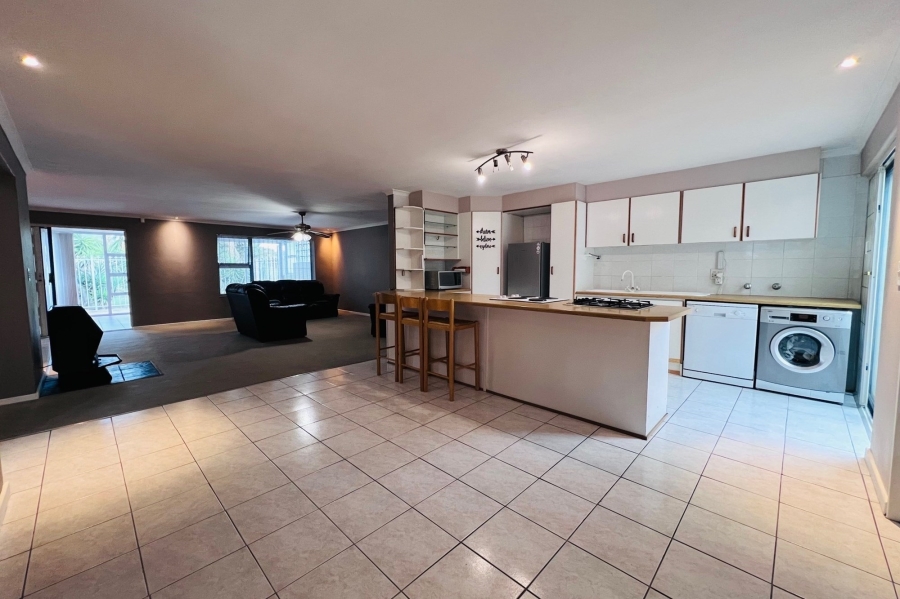 To Let 4 Bedroom Property for Rent in Parow Golf Course Western Cape